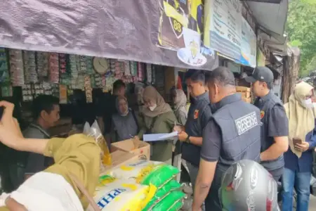 Sidak Jelang Ramadan di Mojokerto: Cabai Rawit Tembus Rp120 Ribu/Kg, Beras dan Minyakita Stabil Foto BeritaJatim.com