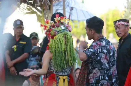 Tradisi Unik Lebaran di Banyuwangi 2026: Barong Ider Bumi hingga Seblang Olehsari Foto BeritaJatim.com