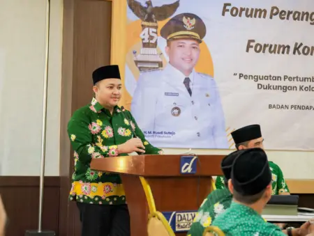 Safari Ramadhan Pasuruan: Bupati Rusdi Sutejo Instruksikan OPD Tancap Gas Hadapi Krisis Fiskal 2027 Foto BeritaJatim.com