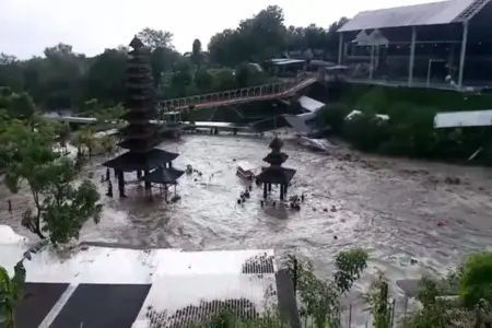 Banjir Bandang Terjang Lembah Pandawa Pandaan, Warga Pasuruan Khawatir Kondisi Lingkungan Foto BeritaJatim.com