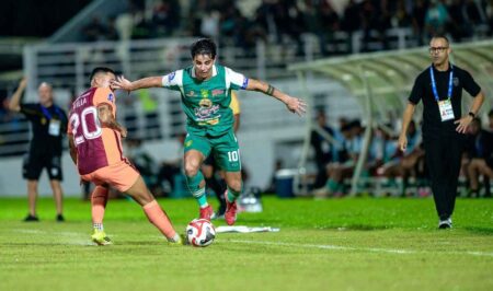 Gol Roket Juan Villa Bawa Borneo FC Pimpin Atas Persebaya Foto BeritaJatim.com