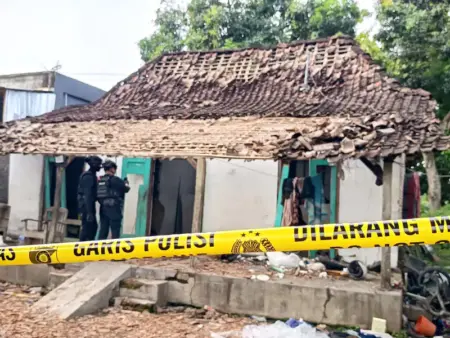 Ledakan Mercon Ponorogo Jadi 3 Korban: 1 Pelajar Meninggal, 2 Luka Bakar Foto BeritaJatim.com