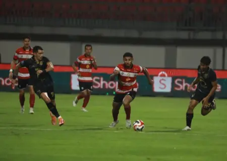 Keok 1-2 dari Malut United, Pelatih Madura United: Tidak Ada yang Nyaman dengan Situasi Ini Foto BeritaJatim.com