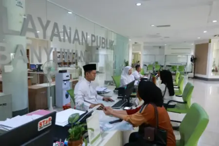 Layanan Dispenduk Banyuwangi Tetap Buka Saat Libur Lebaran Foto BeritaJatim.com
