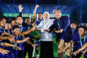 Marbot Soccer League, Khofifah: Pererat Persaudaraan dan Kesehatan Jasmani-Rohani Foto BeritaJatim.com