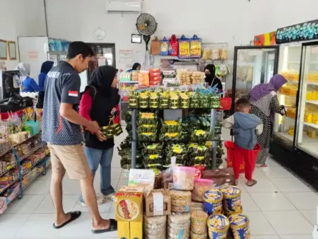 Penjualan Oleh-Oleh Kediri Naik 40 Persen saat Lebaran 2026, Tahu Takwa dan Getuk Pisang Laris Foto BeritaJatim.com
