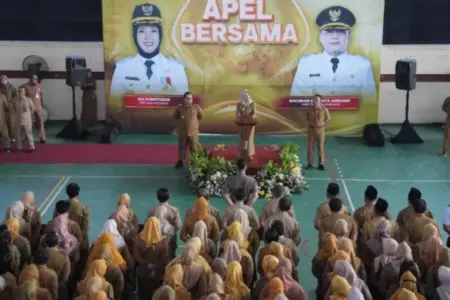 THR Aparatur Pemkot Mojokerto Cair 2026, Wali Kota Ning Ita Pastikan PNS hingga PPPK Paruh Waktu Dapat Foto BeritaJatim.com