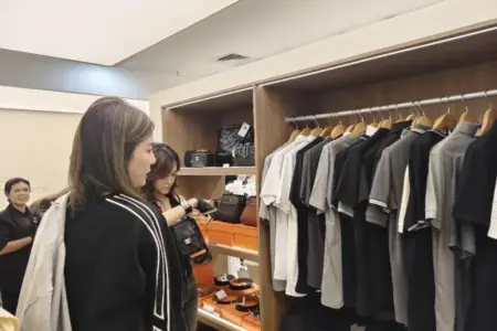 Inovasi Belanja Mewah, Fashion Forth Surabaya Usung Konsep Drive-Thru Barang Branded Foto BeritaJatim.com