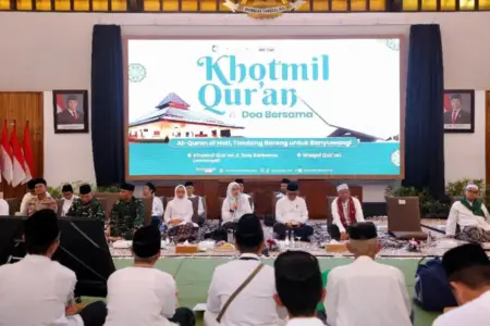 Peringati Nuzulul Quran, Bupati Ipuk: Ajang Membangun Solidaritas Foto BeritaJatim.com