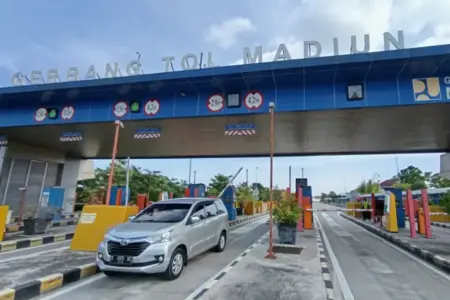 Arus Mudik Mulai Terasa, Volume Kendaraan Keluar GT Madiun Naik 7,77 Persen Foto BeritaJatim.com