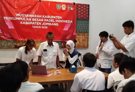 Musyawarah Kabupaten PBPI Jombang Tetapkan Novadonna Sebagai Ketua, Fokus Penjaringan Atlet Padel untuk Porprov 2027 Foto BeritaJatim.com