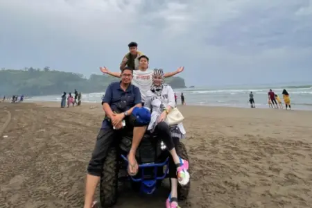 Langkah Bupati Blitar Bersih-bersih Kebocoran Tiket Pantai Serang Masuki Babak Akhir Foto BeritaJatim.com