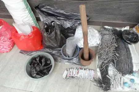 Polsek Sukorejo Ringkus Produsen Petasan Pemicu Perang Mercon di Depan Sampoerna Pasuruan Foto BeritaJatim.com