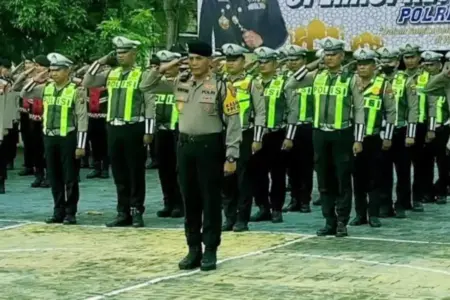Arus Mudik Lebaran 2026: Polres Bangkalan Siagakan 320 Personel dan 6 Pos Pengamanan Foto BeritaJatim.com
