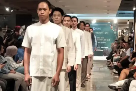 Tren Baju Lebaran Pria 2026: SOGO Surabaya Hadirkan Koleksi Tradisi Modern di Raya Showcase Foto BeritaJatim.com