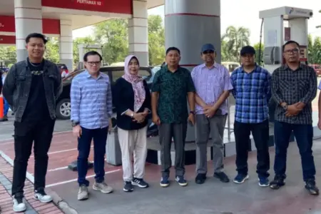 Pemkab Bondowoso Sidak Empat SPBU, Stok BBM Dipastikan Aman Meski Ada Antrean Foto BeritaJatim.com