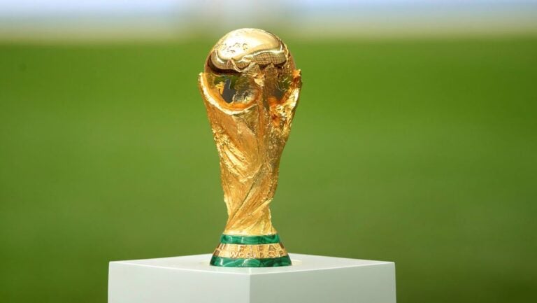Pecundang Perang Dunia 1945, Pemenang Piala Dunia 1954 Foto BeritaJatim.com