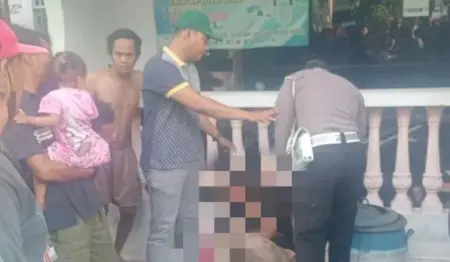 Jambret Surabaya Terjebak Macet, Ditangkap, Diikat Tali, dan Dipukuli Warga Selama 1 Jam Foto BeritaJatim.com