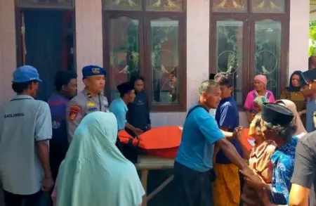 Nelayan Terseret Arus di Perairan Labang Bangkalan Ditemukan Tewas Foto BeritaJatim.com