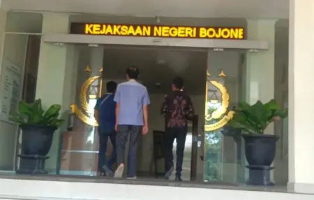 BPD Drokilo Datangi Kejari Bojonegoro, Pertanyakan Kejelasan Kasus Dugaan Korupsi Foto BeritaJatim.com
