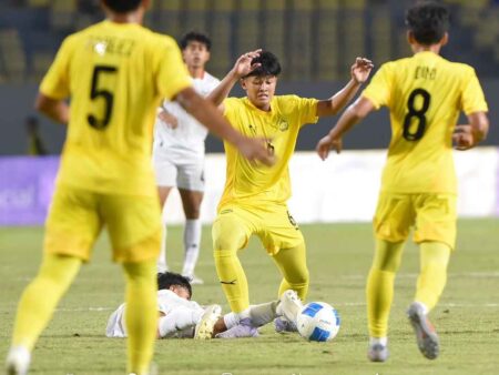 Melempem, Timnas Indonesia U-17 Dipermalukan Malaysia di Gresik Foto BeritaJatim.com