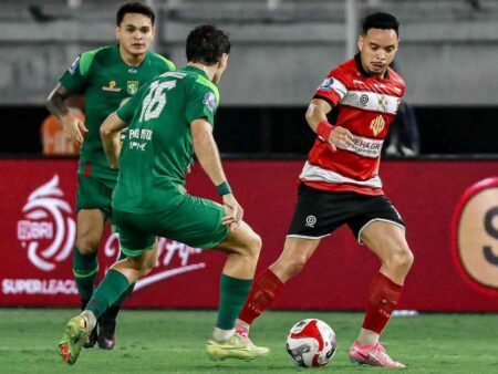 Madura United Bikin Malu Persebaya di Kandang Foto BeritaJatim.com
