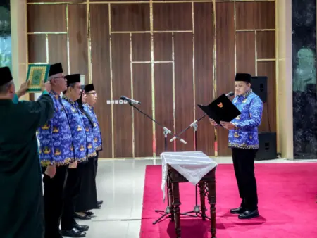 Mutasi Besar Pemkab Pasuruan! Empat Kepala Dinas Baru Resmi Dilantik Foto BeritaJatim.com