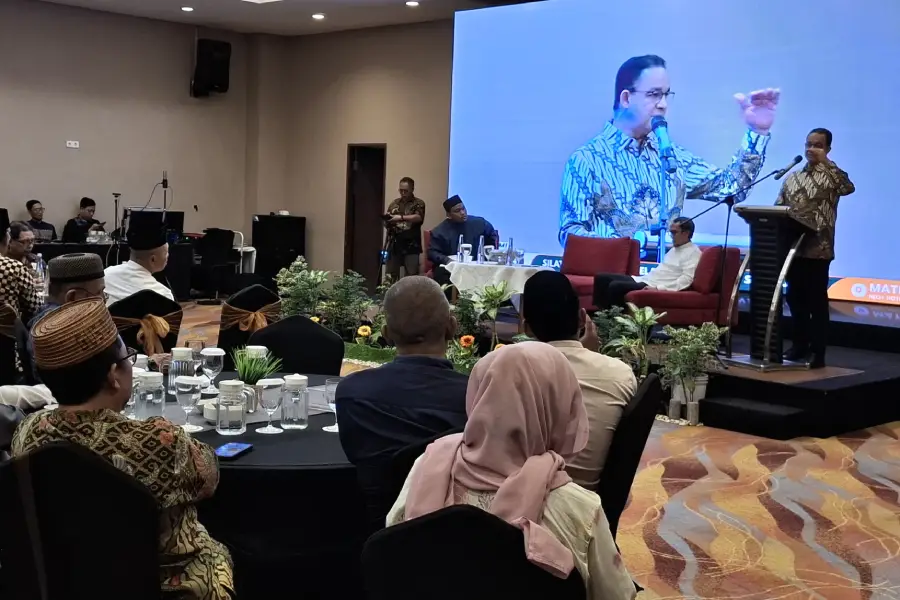 Anies Baswedan Hadiri Silaturahmi Ulama dan Relawan Jatim, Singgung Konsolidasi Menuju 2029 Foto BeritaJatim.com