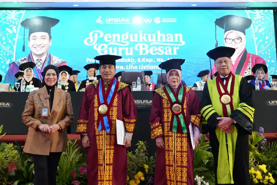 Umsura Kukuhkan Dua Guru Besar Foto BeritaJatim.com