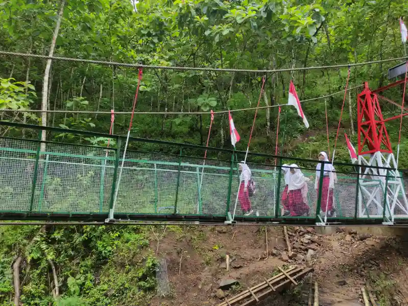 Kodim Pacitan Selesai Garap 2 Jembatan, Masih Ada 17 Usulan belum Terealisasi Foto BeritaJatim.com