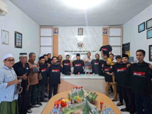 Perkuat Solidaritas, PWI Sumenep Gelar Halal Bihalal Lintas Generasi Foto BeritaJatim.com