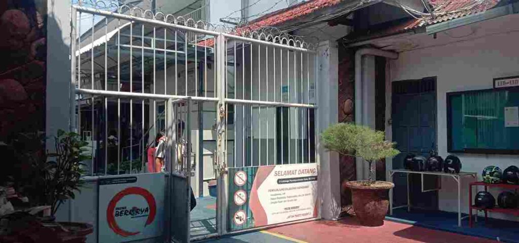 Skandal “Kamar Sultan” di Lapas Blitar, Napi Korupsi Bayar Rp180 Juta Foto BeritaJatim.com