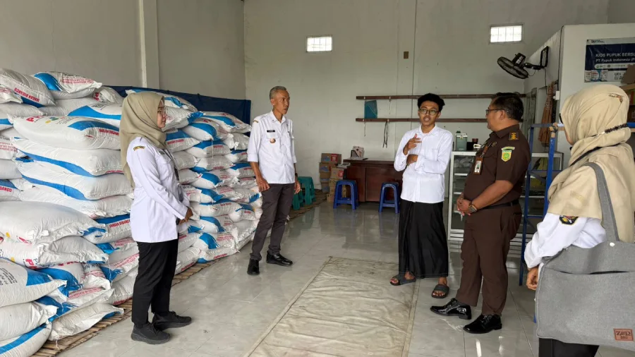 Harga Pupuk Subsidi di Kota Kediri Turun Drastis, Pemkot Pastikan Stok 2026 Aman Foto BeritaJatim.com
