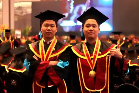 97 Persen Lulusan Ubaya Langsung Kerja Usai Wisuda Foto BeritaJatim.com