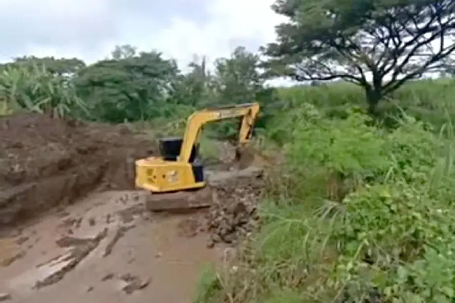 Atasi Genangan di Kawasan Samsat, PUPR Magetan Siapkan Tiga Tahap Penanganan Foto BeritaJatim.com