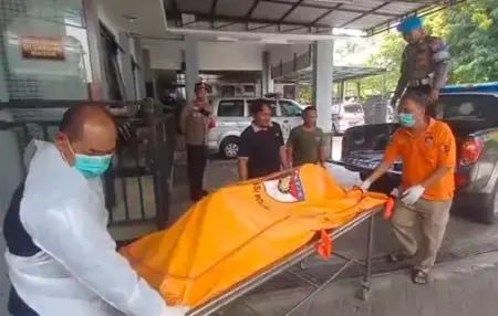 Mayat Pria dengan Luka Gorok Ditemukan di Megaluh Jombang Foto BeritaJatim.com
