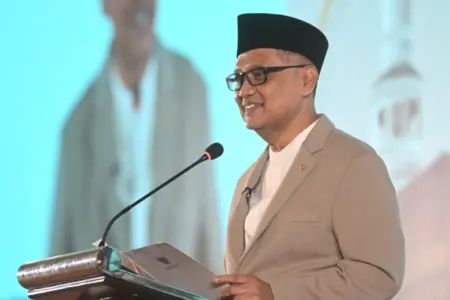 Kesiapan Haji 2026: Menhaj Jamin Perbaikan Fasilitas Hotel dan Kelancaran Logistik Foto BeritaJatim.com