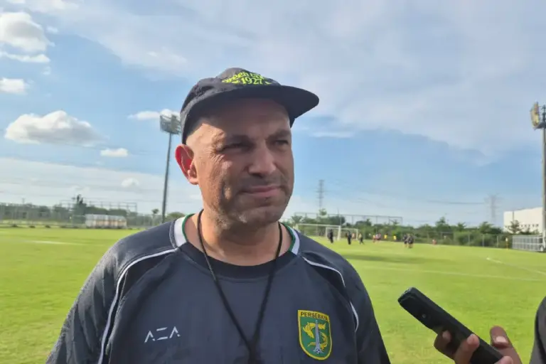 Lima Pemain Baru Persebaya Dinilai Bawa Dampak Positif, Tavares Tekankan Persaingan Sehat Foto BeritaJatim.com