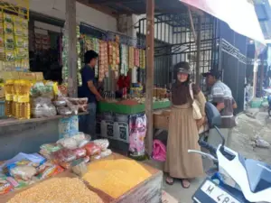 Harga Minyak Goreng Curah di Sumenep Melonjak Foto BeritaJatim.com