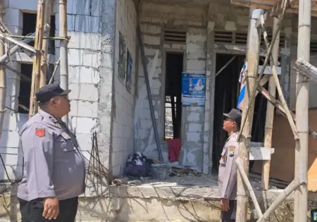 Berniat Menolong, Seorang Warga Sampang Justru Ikut Tersengat Listrik Foto BeritaJatim.com