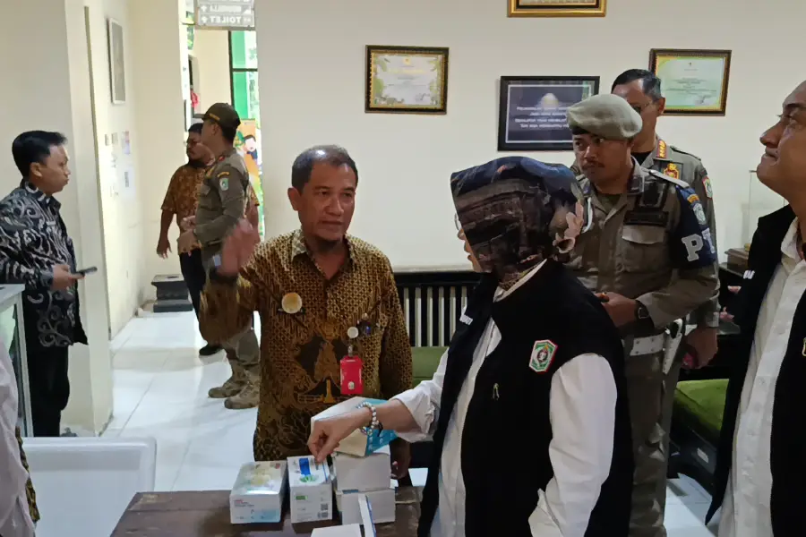Buntut PNS DLH Lumajang Ditangkap Kasus Narkoba, 364 Pegawai Mendadak Jalani Tes Urin Foto BeritaJatim.com