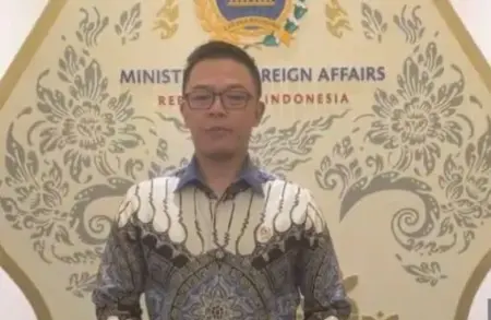 Menlu Pastikan 9 WNI yang Ditahan Israel Segera Pulang ke Indonesia Foto BeritaJatim.com