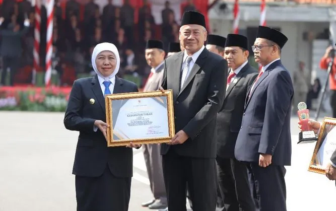 Pemkab Tuban Raih Penghargaan JDIH Terbaik IV Jawa Timur 2026, Catat Nilai 99 Poin Foto BeritaJatim.com