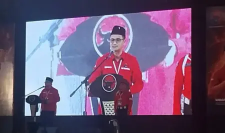 Ketua PDIP Jember: Viral ‘Main Game Saat Rapat’ Jadi Momentum Foto BeritaJatim.com