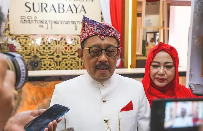 Disebut Tuntut Persebaya Juara, Armuji Luruskan Klaim Wali Kota Bandung Foto BeritaJatim.com