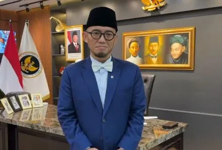 Potong Ongkos Rp6 Juta, Wamenhaj Dahnil Anzar Targetkan Perbaikan Radikal Tata Kelola Haji Foto BeritaJatim.com