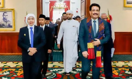 Terima Dubes Yaman, Khofifah: Kerja Sama Pendidikan, Perdagangan dan Kebudayaan Foto BeritaJatim.com