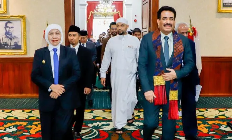 Terima Dubes Yaman, Khofifah: Kerja Sama Pendidikan, Perdagangan dan Kebudayaan Foto BeritaJatim.com