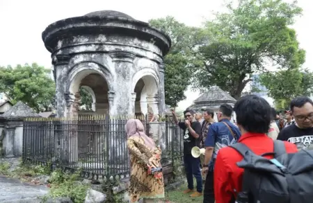 Untag Surabaya dan TiMe Amsterdam Soroti Ancaman Hilangnya Identitas Heritage Kampung Peneleh Foto BeritaJatim.com