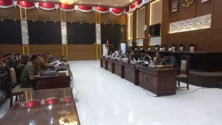 Proyek Minimarket di Probolinggo Dihentikan Sementara Foto BeritaJatim.com